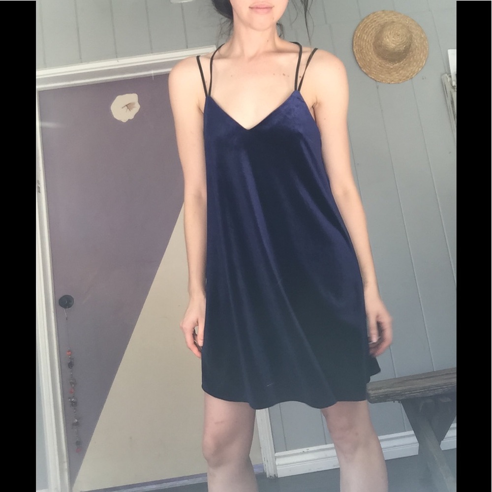 Velvet dress. faux leather straps. Babydoll style