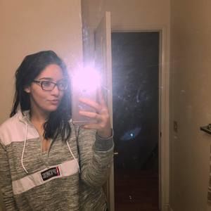 Meet your Posher, Yasmine