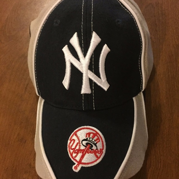 Tingke and Ice Other - NY Yankees cap