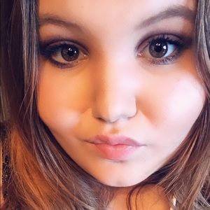 Meet your Posher, Savannah