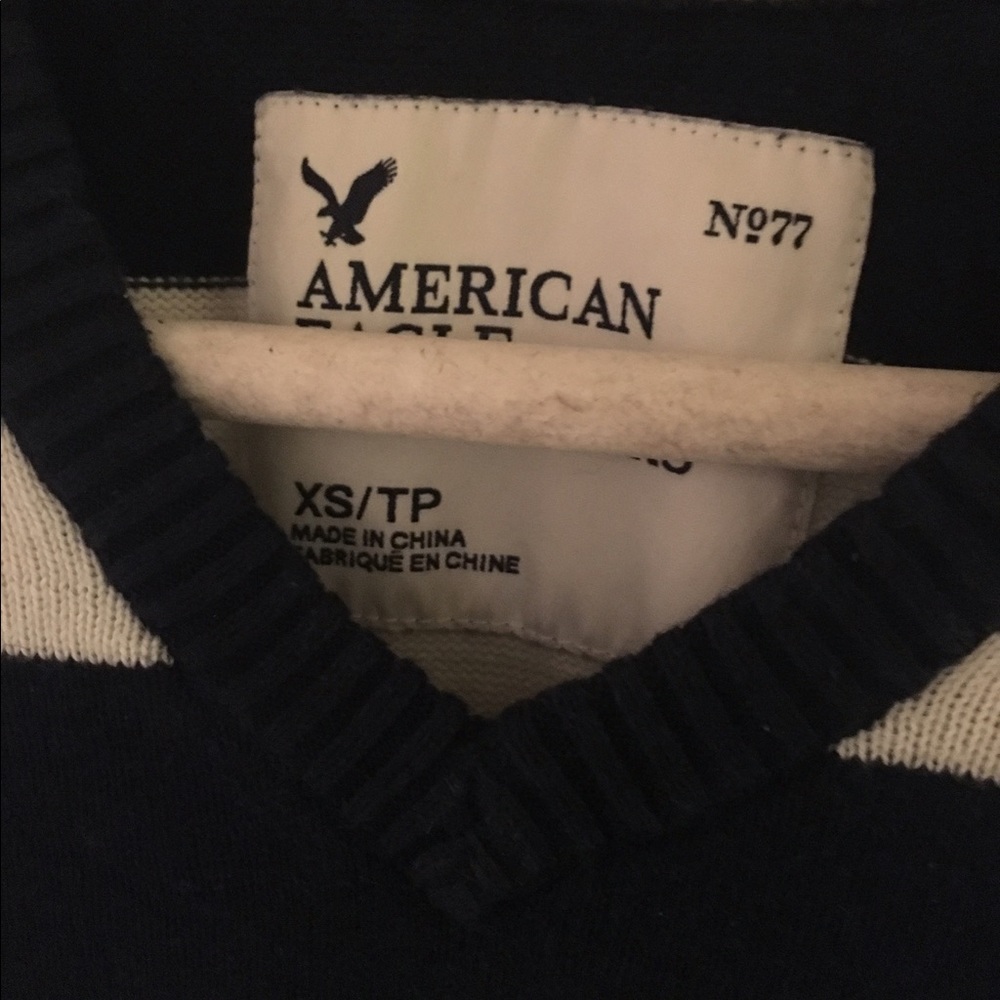 V-Neck - Picture 3 of 3