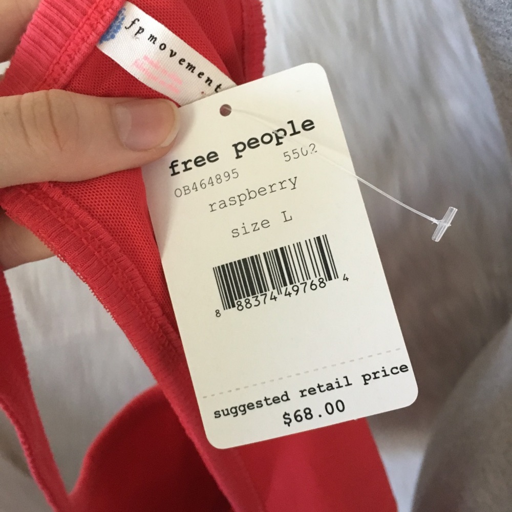 ✨ NWT Free People Movement Racerback Cut Out Tank - Picture 4 of 4