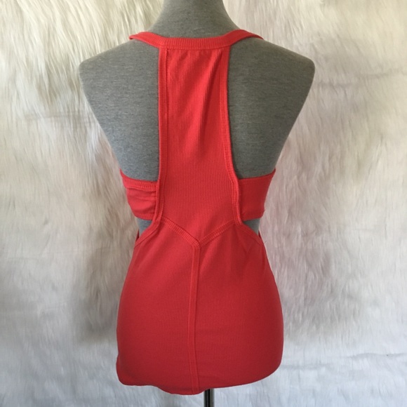 ✨ NWT Free People Movement Racerback Cut Out Tank - Picture 3 of 4