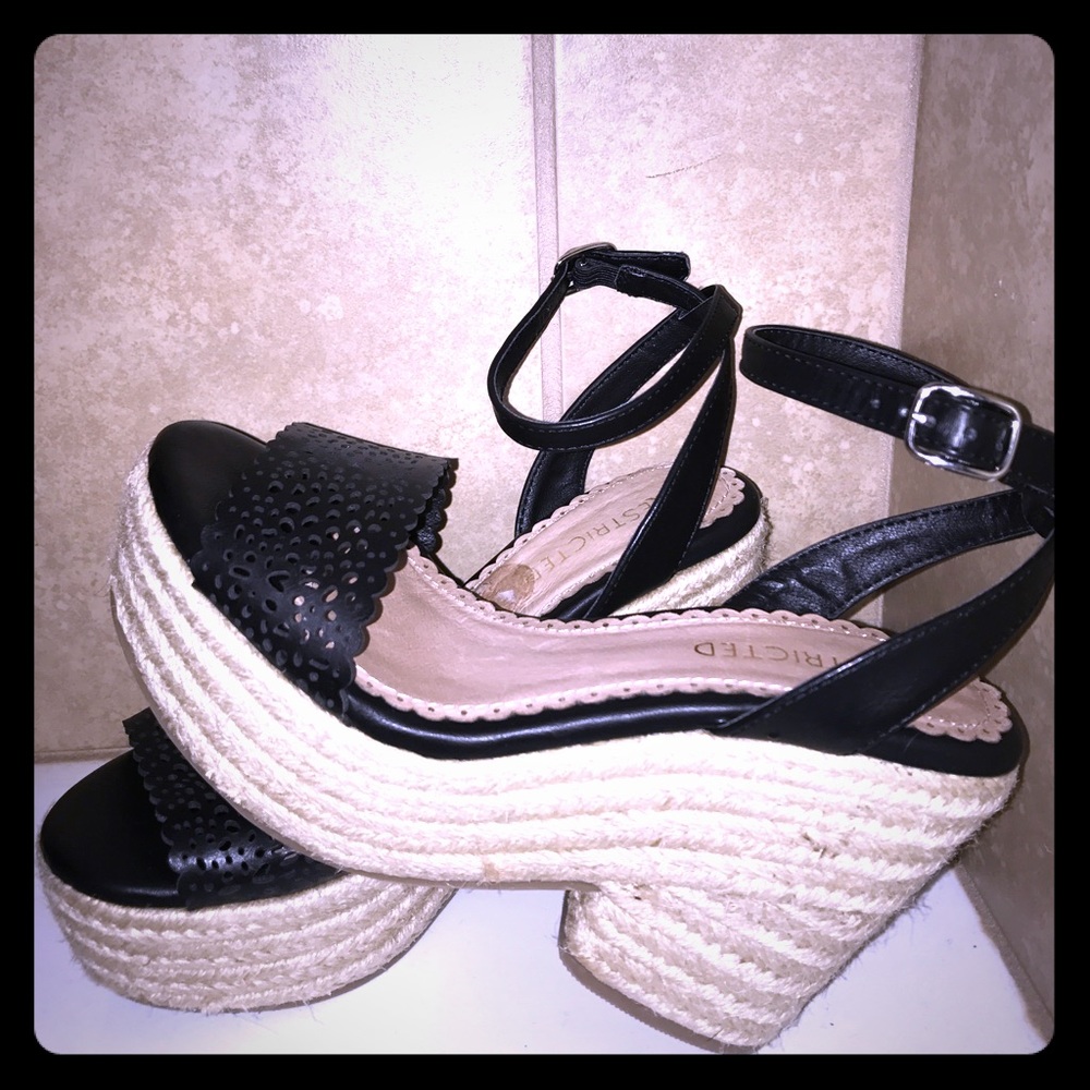 Like New Black Wedge Shoes 👠