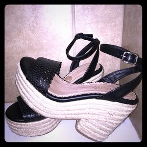 Like New Black Wedge Shoes 👠