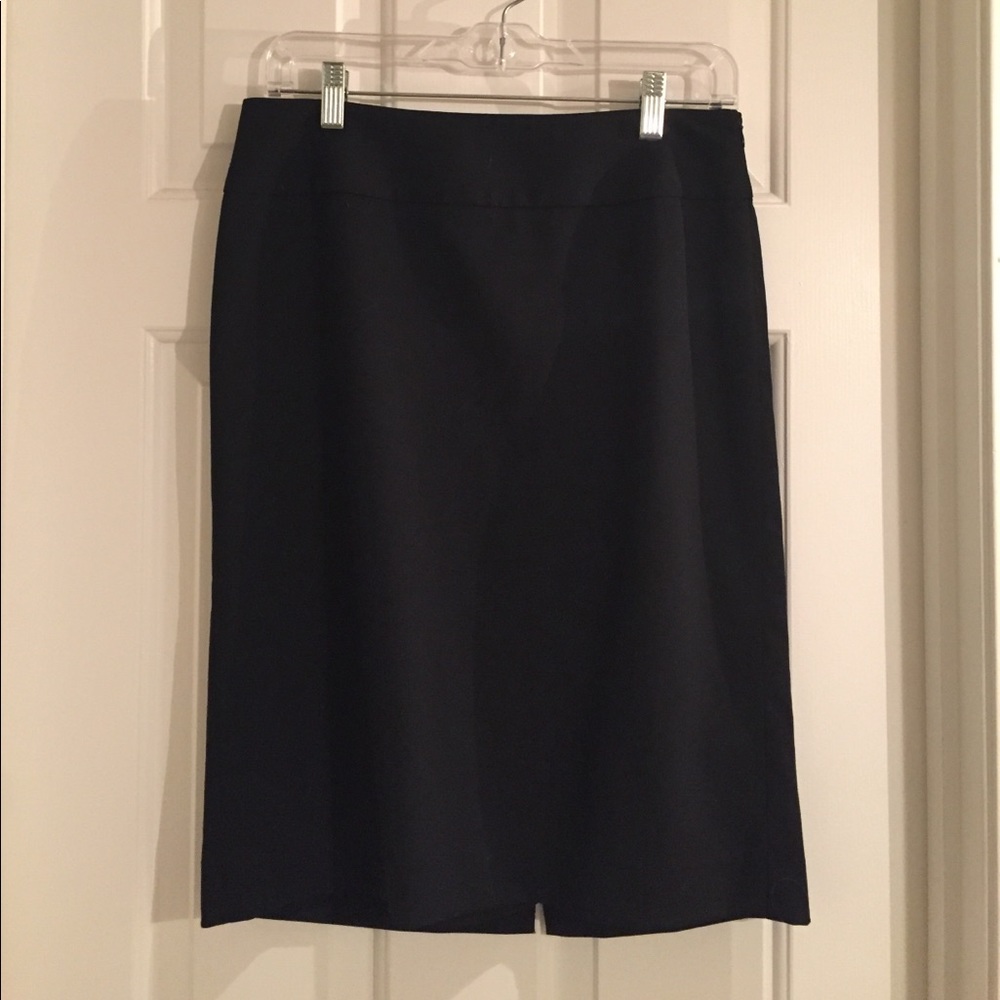 Banana Republic Classic Black Pencil skirt 4
