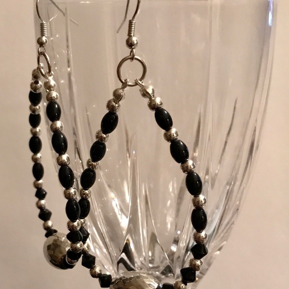 Handmade Glass Beaded Hoop Earrings Black/Silver - Picture 4 of 4