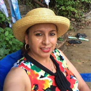 Meet your Posher, Rocio