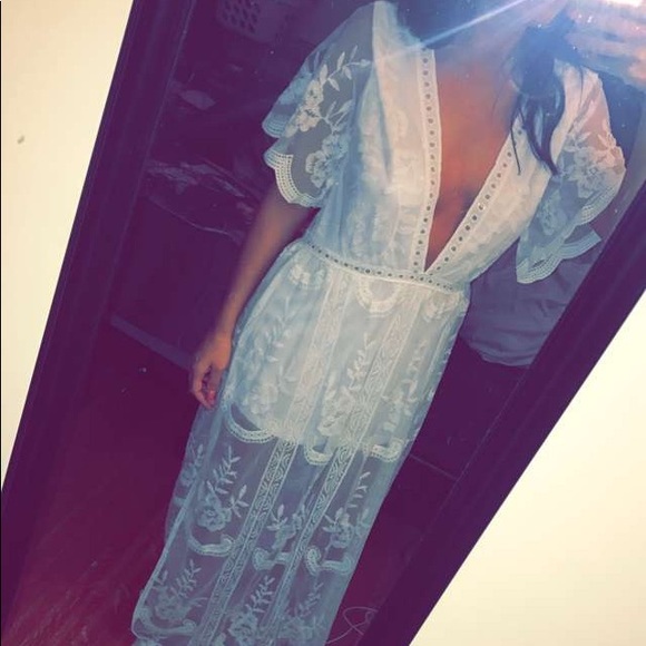 White lace long dress - Picture 1 of 2