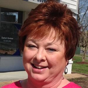 Meet your Posher, Bobbie