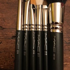 MAC BRUSH BUNDLE