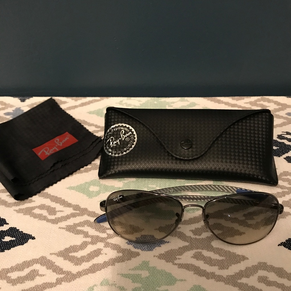 💥SOLD Ray Ban Carbon Fibre Sunglasses - Picture 1 of 6