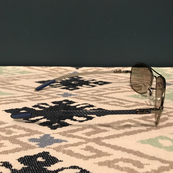 💥SOLD Ray Ban Carbon Fibre Sunglasses - Picture 5 of 6
