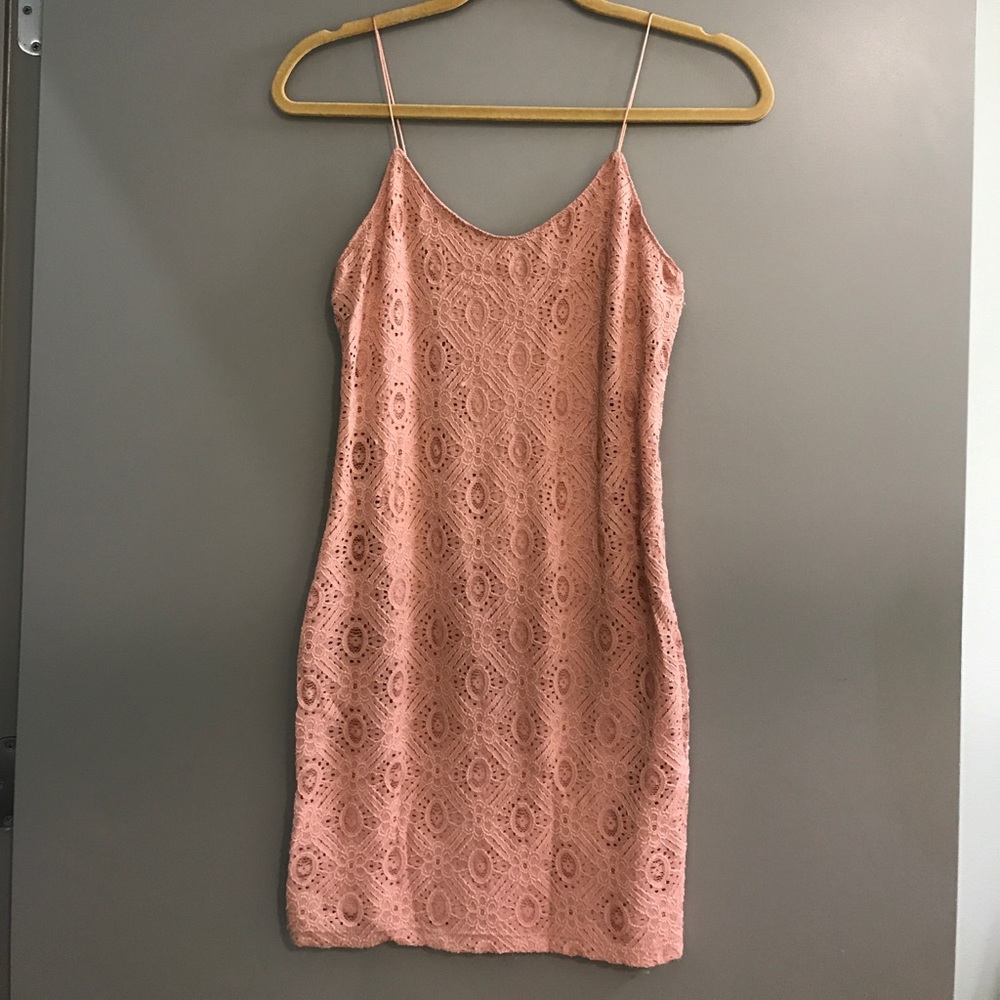 Forever 21 Pink lace dress