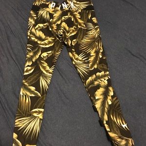 Victoria's Secret Pink leggings