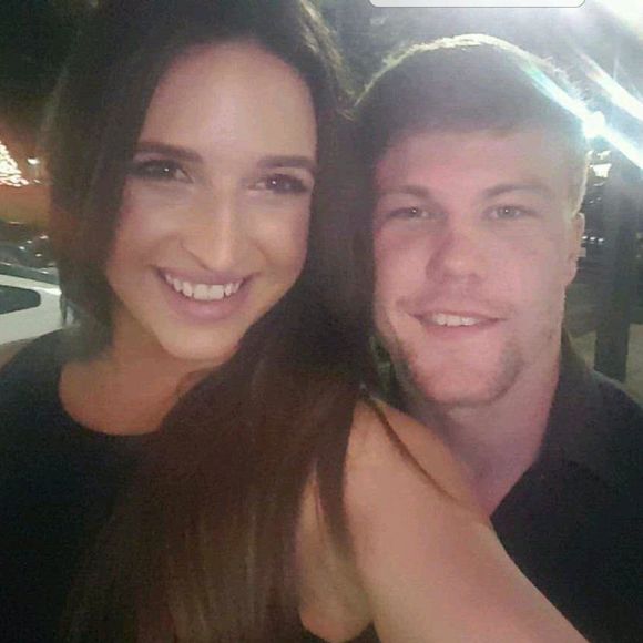 Meet your Posher, Sierra - Picture 1 of 1