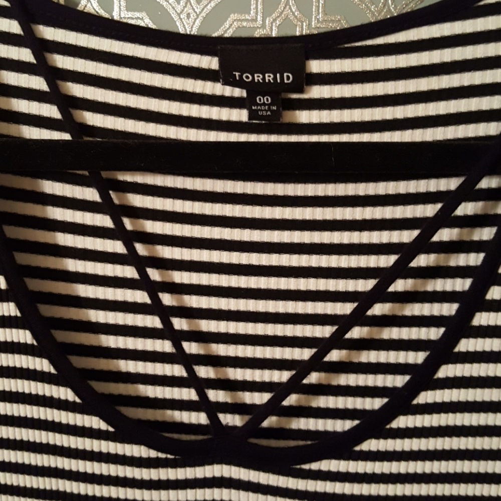 Torrid Top - Picture 2 of 2