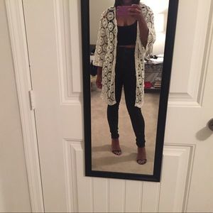 White floral cut out kimono