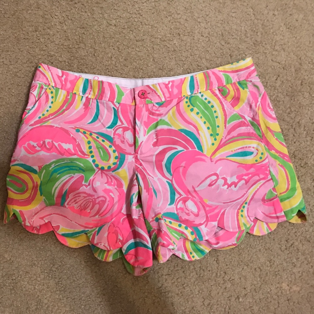 Lilly Pulitzer scalloped shorts