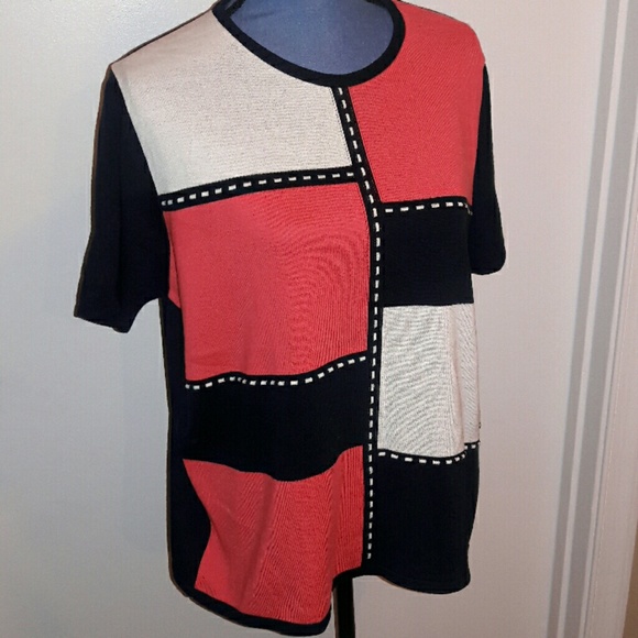 Alfred Dunner Tops - **SALE** Alfred Dunner black Color Blocked shirt