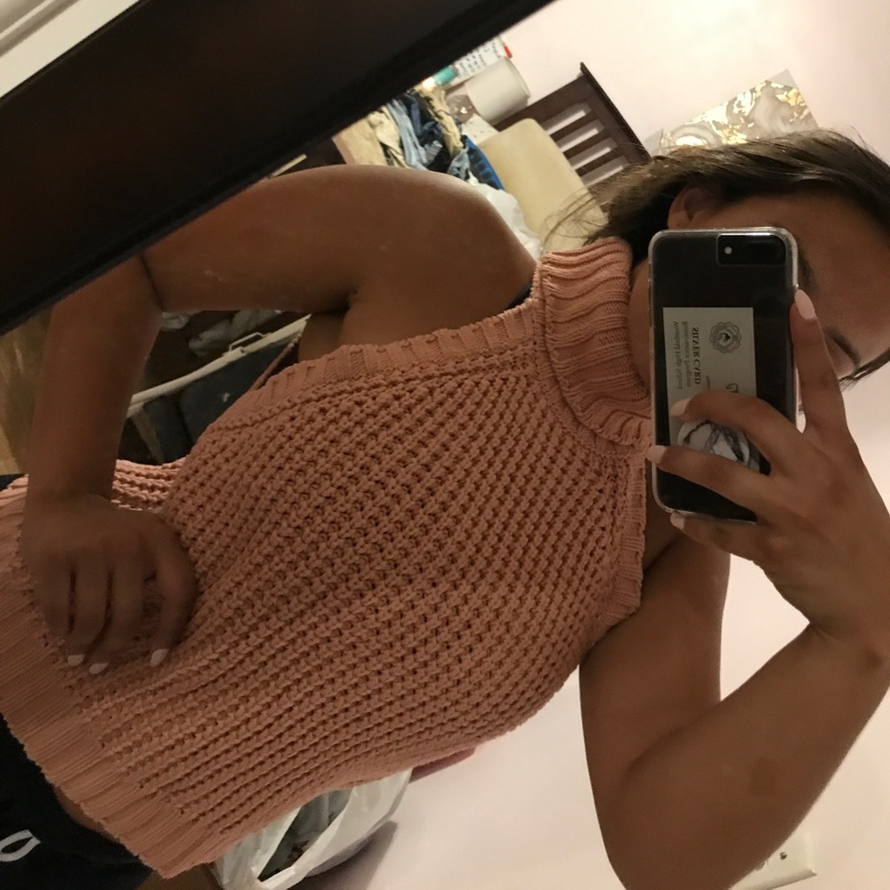 Mauve Sleeveless Turtleneck Top