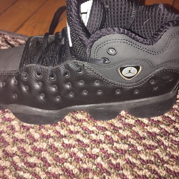 Black Jordan's - Picture 6 of 8