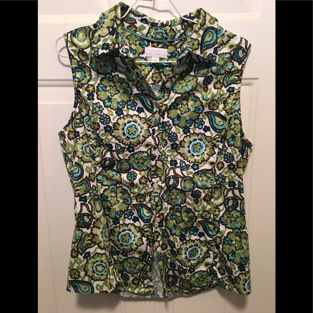 Sleeveless button up shirt.