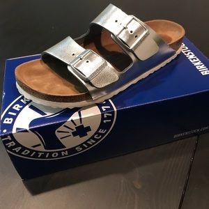 SILVER Arizona Birkenstocks SIZE 39 (8.5-9)