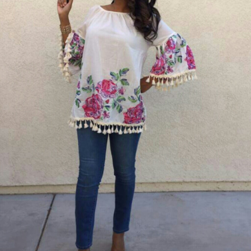Gorgeous floral embroidered tunic