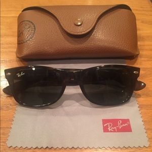 NEW Rayban 2132 Classic Wayfarer Sunglasses