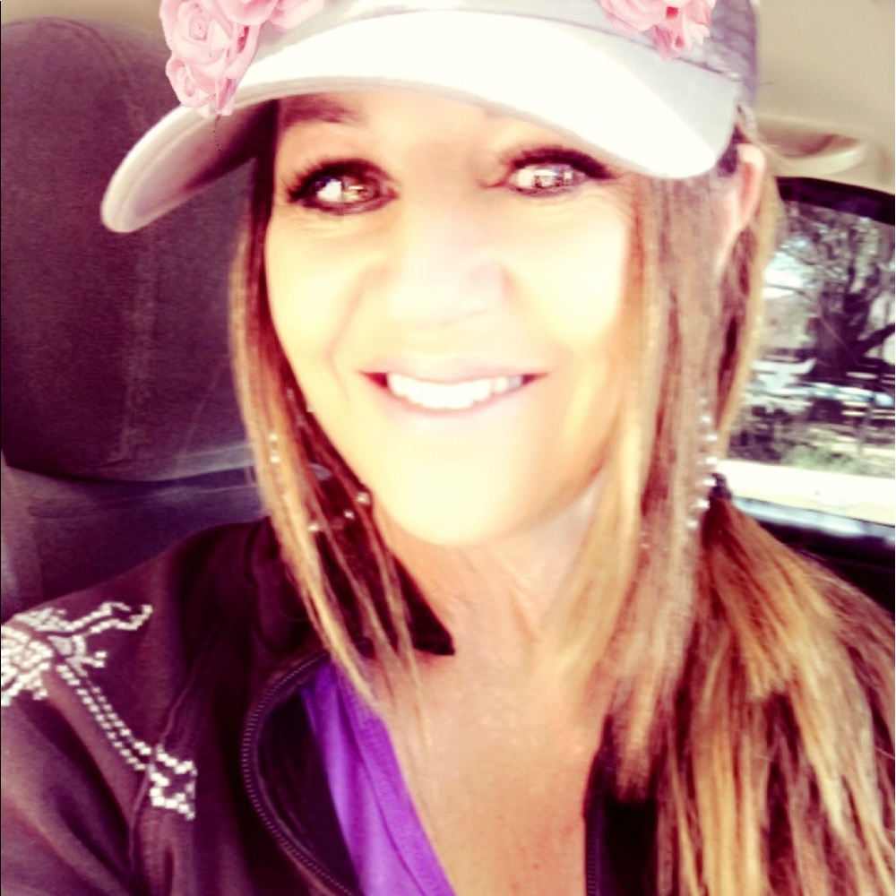 Meet your Posher, Melyssa