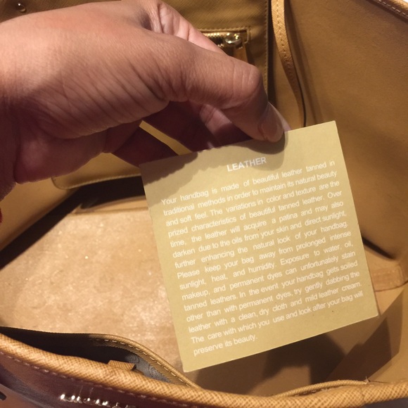 AUTHENTIC Michael Kors hand bag - Picture 5 of 7