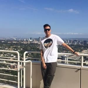 Meet your Posher, Eric