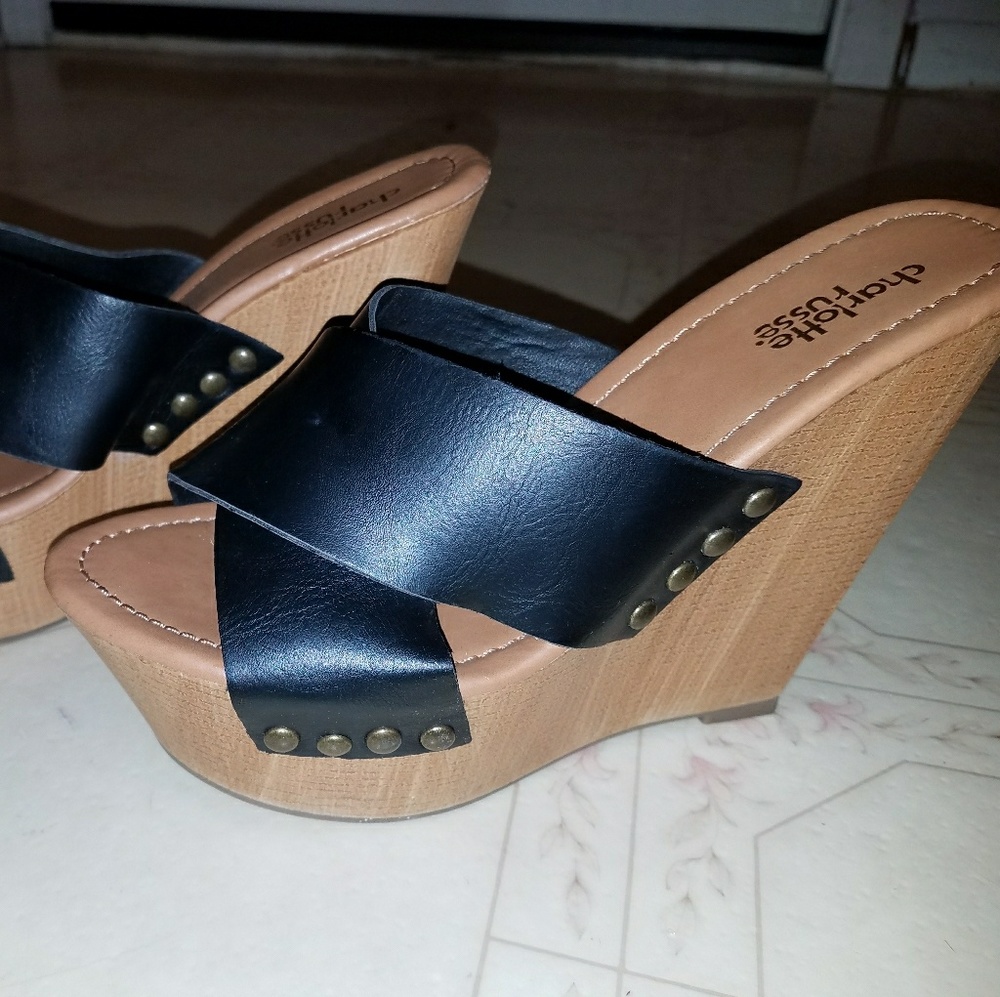 Wedge sandals