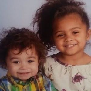 Meet your Posher, Cassandra