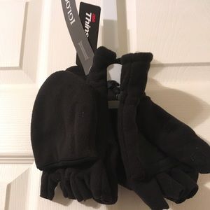 Fold back finger gloves/ mittens.