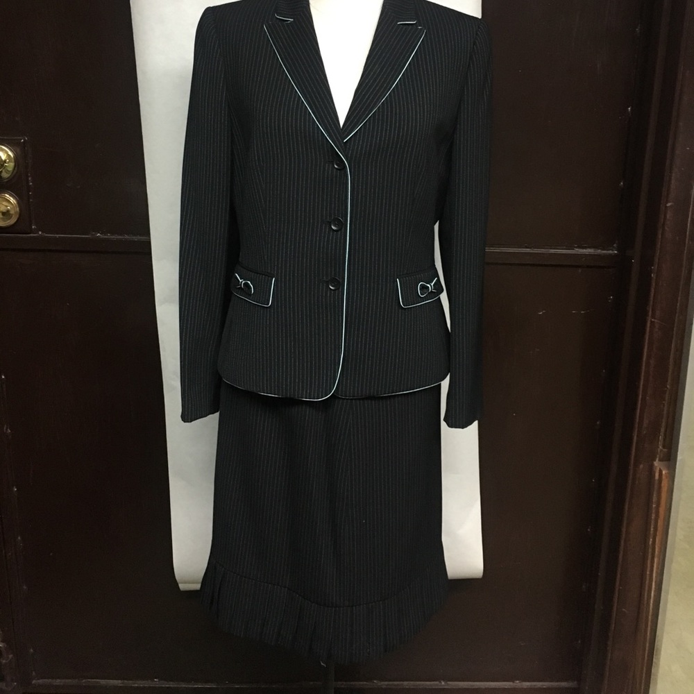 Tahari  Dark Blue pin stripe power suit