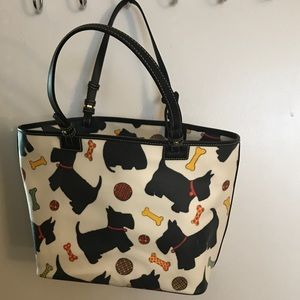 Dooney & Bourke Tote