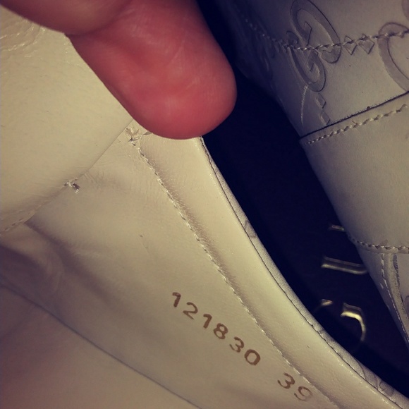 Gucci Cream color Sneakers #121830 - Picture 2 of 8