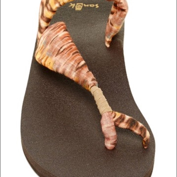 SANUK Yoga "Sling It On Prints" Sandal (6) (9) NEW - Picture 3 of 3