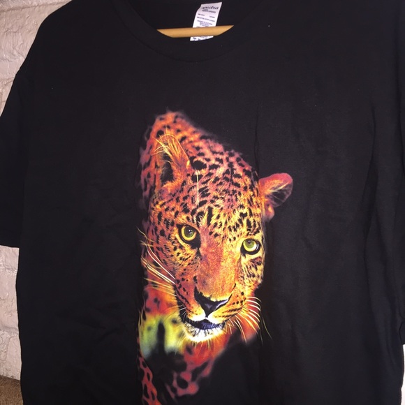 Fierce tiger leopard shirt - Picture 2 of 3