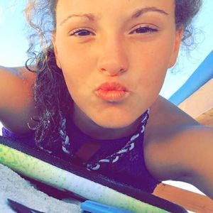 Meet your Posher, Alyson