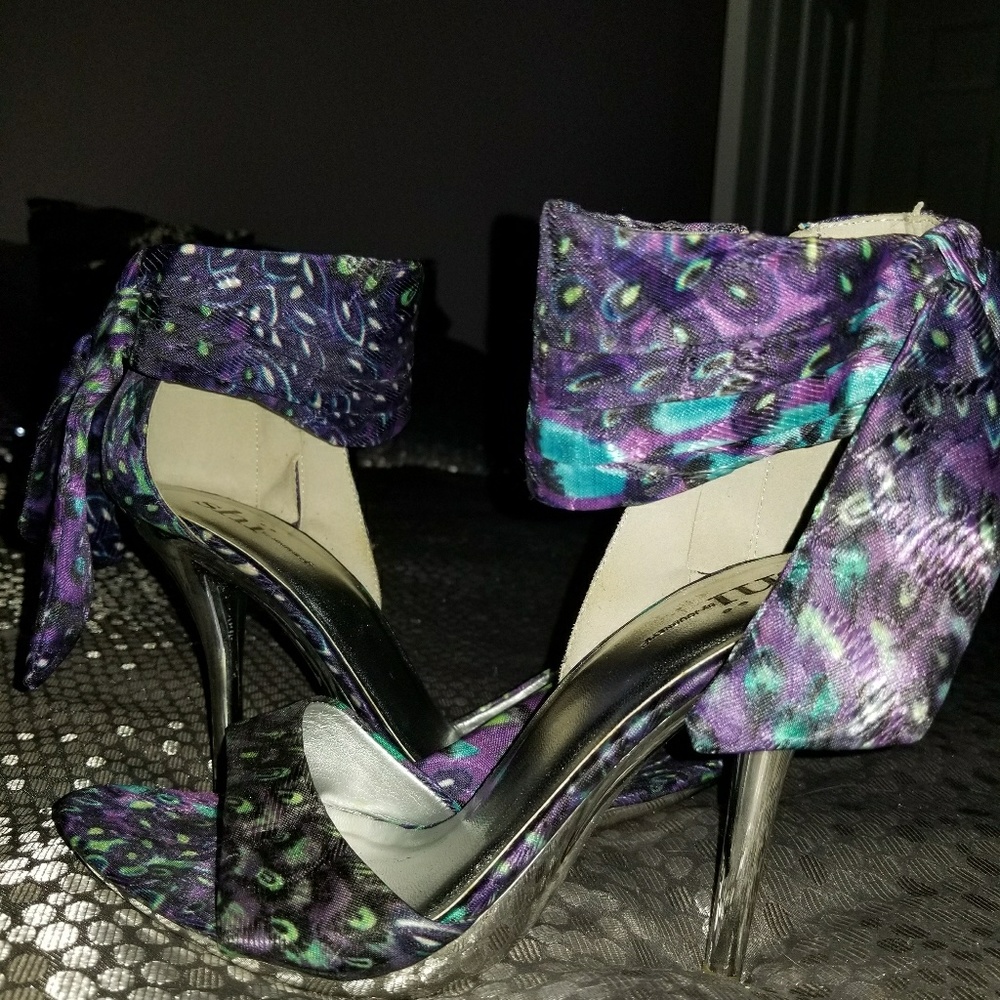 Shi Peacock Heels