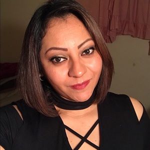 Meet your Posher, Carolina