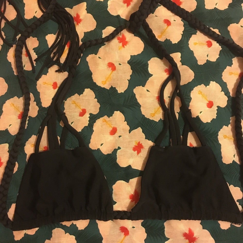 Acacia top $30🅿️🅿️