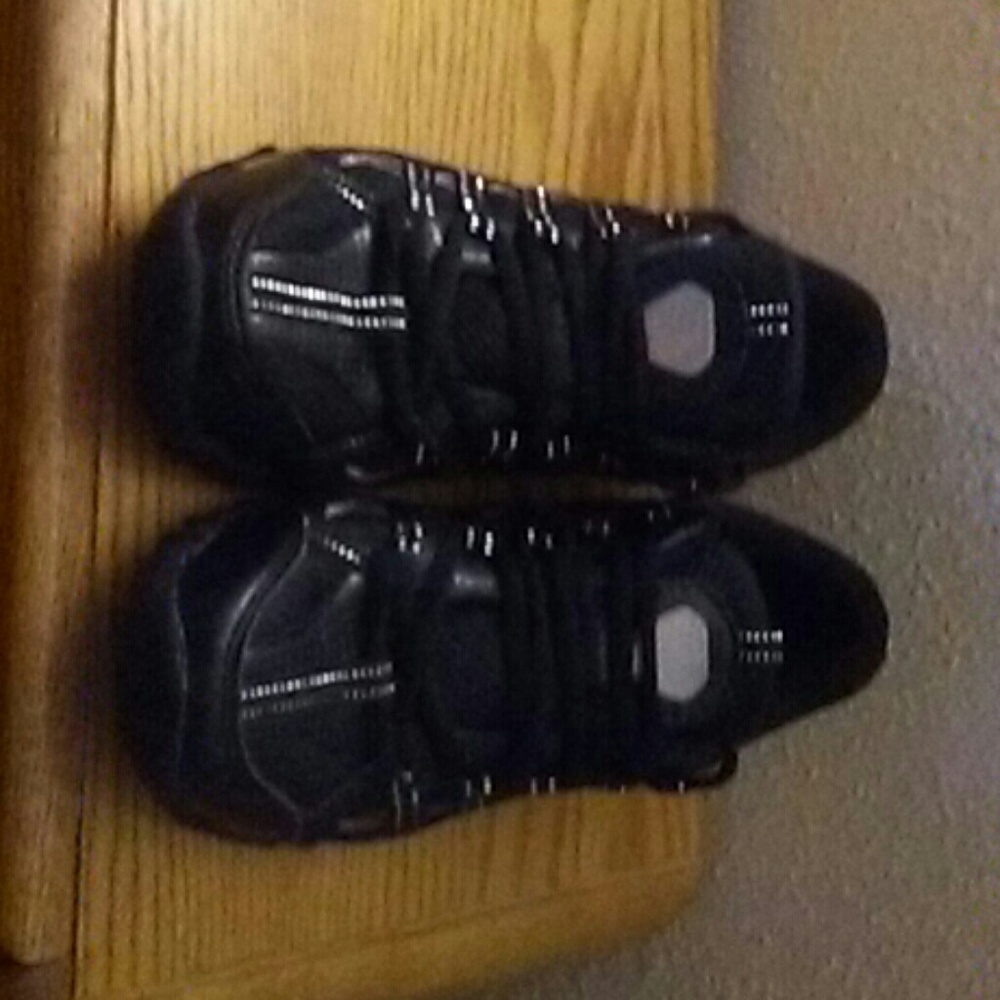 Black 6 and 1/2 shoes