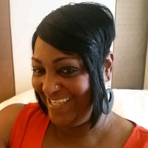 Meet your Posher, La shone