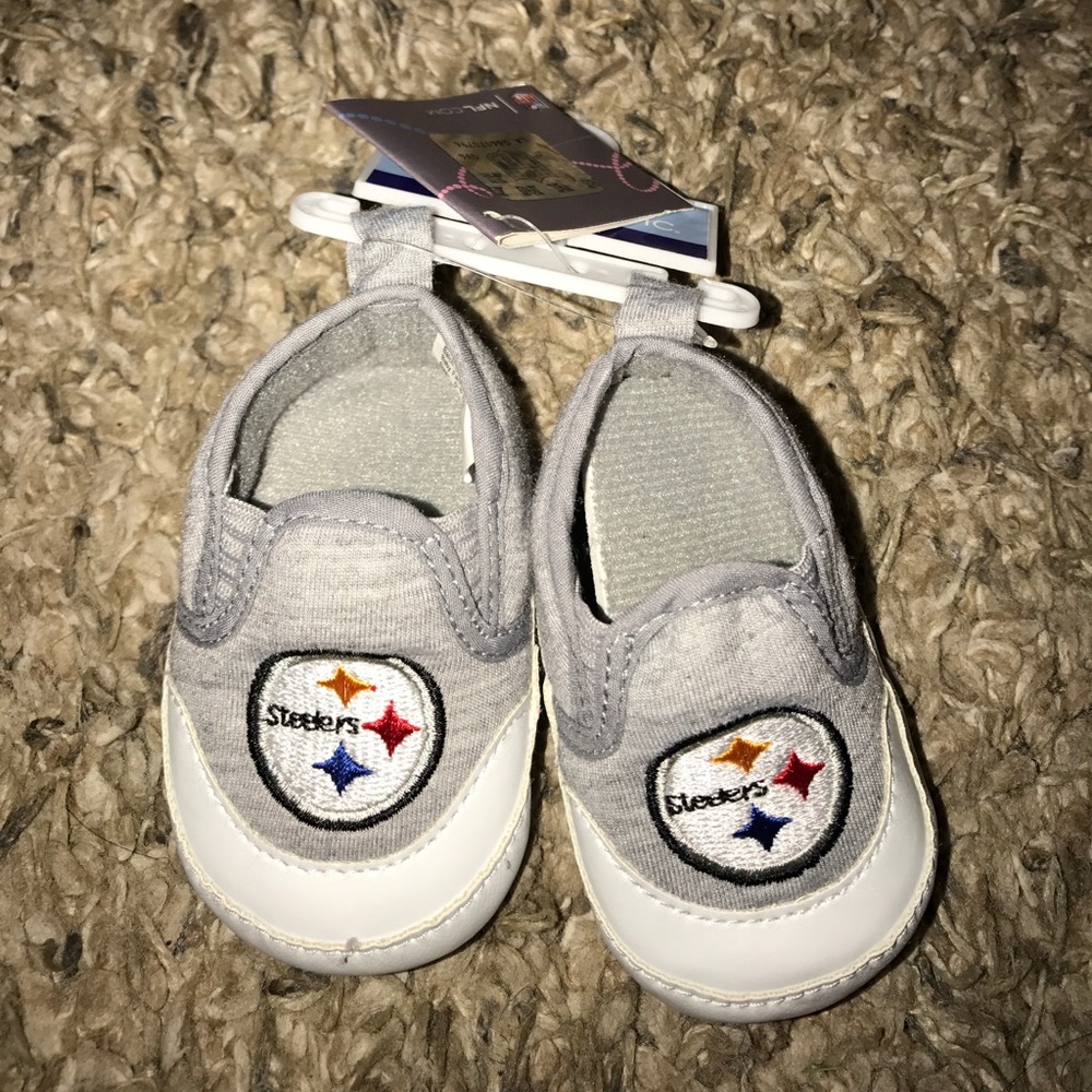Baby girl steeler shoes