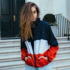 Brandy Melville Krissy windbreaker