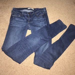 Lightly Worn Hollister Dark Wash Skinny Jeans